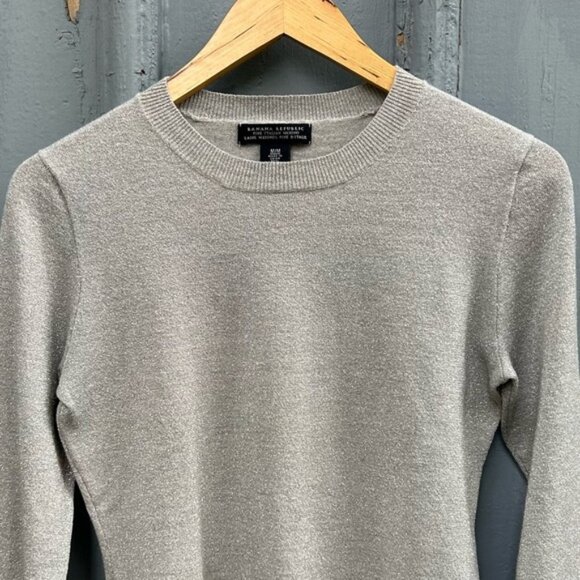 Banana Republic silver metallic merino sweater, size M - Picture 6 of 7